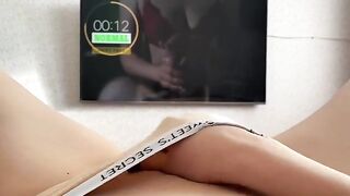 The girl tried not to cum during the solo masturbation challenge