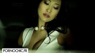 Sharon Lee gets her asshole gapped in intense anal action