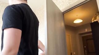 A young girl came to rent a room and got an intimate encounter