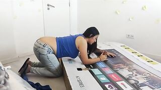 I fucked my stepmom through a hole in a box, she thought it was my dad
