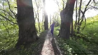 A guy finished cum in the mouth of a stranger in the public place