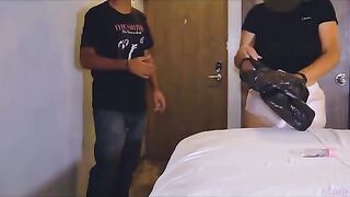 I ordered a consolador online and had sex with the delivery guy