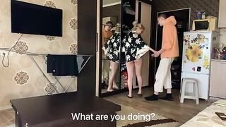 A hot mature woman did not wear panties and seduced a young man
