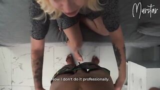 A beautiful woman fucked with an employee of a cleaning company