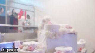 Alyx Star is a very competitive baker, always hungry