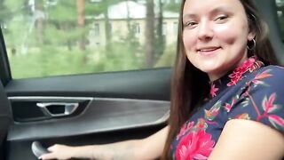 A girl has sex with two guys in a car, it's her first threesome