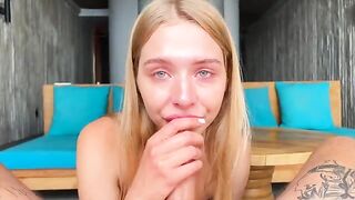 The Californiababe cheats on her husband at a psychotherapy session