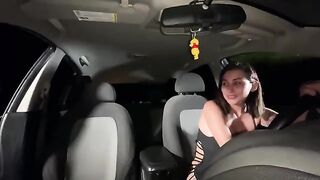 I discuss with my boyfriend in the car and my friend comes to console me and fucks me