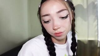 Stepsister twerks on the cock before parents come home in a hot scene