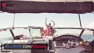 Curvy cougar enjoys anal sex on the yacht