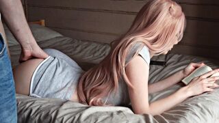 A cute girl agreed to satisfy my cock for a few minutes, and it was amazing!