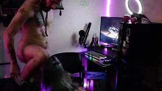 Gamer girl gets her pussy stuffed with cock while playing Destiny 2