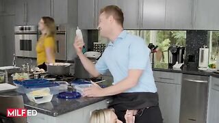 A lucky guy got a taste of the hottest housewife's sweet sauce