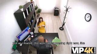 Girl needs quick cash, so she spreads her legs in the office