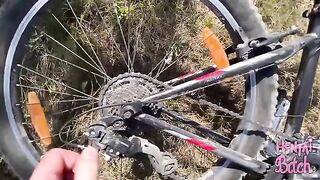 A hot girl has sex with a stranger she met outdoors
