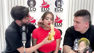 An interview with Elo Podcast turns into a hot encounter