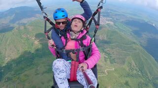 Paragliding and squirting in 2200 m above the sea with an intense orgasm