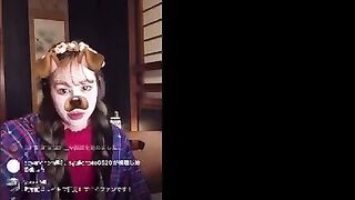 I fucked my big girlfriend during an Instagram live stream