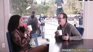 Ebony babe Paris The Muse gets her mouth full with BBCs in a hot bukkake scene