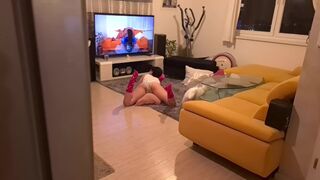 The guy was caught by stepsister for watching adult pictures