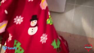 I helped my stepmom out of the washing machine, and she rewarded me with sex