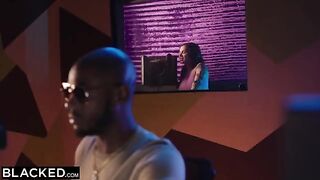 Singer Keisha got banged by a producer in a steamy session