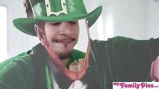 Braylin Bailey jokes about her stepbrother's cock fixation
