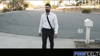 Perfect housewife Anna Bell Peaks gets fucked hard by the pool