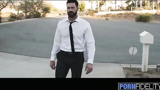 Perfect housewife Anna Bell Peaks gets fucked hard by the pool