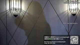 High heels Stockings 19 Dark Black Apple - Apple's back side is exposed
