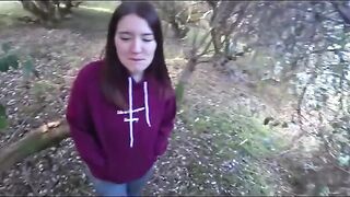 A guy hooked a young mom from his neighborhood and fucked her in the garden