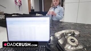 Sex hungry stepdad fucked his stepdaughter Eva Nyx’s pussy