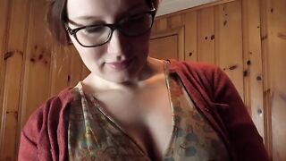 Bettie Bondage's posing tutorial is pure fire