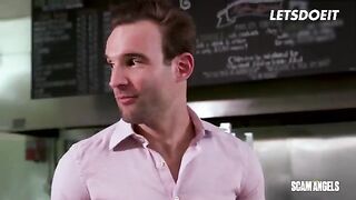 Rich American guy arranged a kinky foursome with stunning girls for his enjoyment