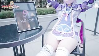 Qiqi's thick thighs get a lewd massage and her pussy gets cum