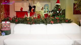 Sia Siberia is serving a hot dish this Christmas, get it?