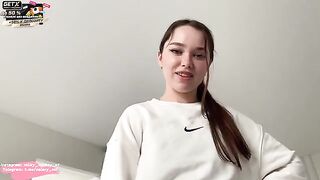 The wife came to clean for an hour and ended up with cum in her mouth
