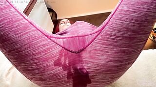 Fit girl Lina Moore squirts and fucks her ass with passion