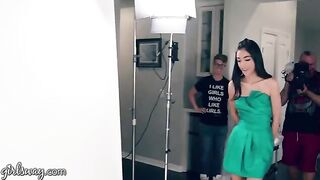 Prom Queens Lexi Lore and Harmony Wonder finger each other hard