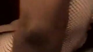 Swingers try to seduce beginners in a threesome sex session