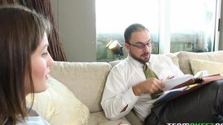 A stepdaughter with no panties seduces her stepfather and fucks with him