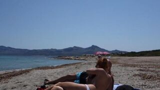 Blowjob in public beach – VVigglyPuff, a spicy scene to enjoy completely