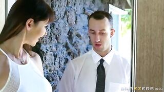 A beauty woman seduced a noble man and got fucked