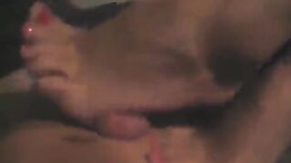 A man masturbates his cum with his hand until he is finished