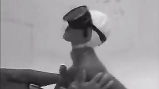 While diving, a girl made an aqualung diver a stunning blowjob