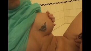 The doctor checked the girl’s body and licked her pussy