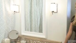 The husband fucked his wife in the bathroom, a steamy 60fps scene