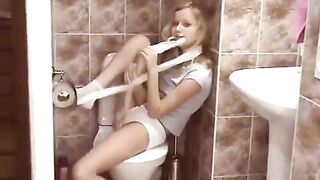Surprise sex in the public toilet, full of excitement!