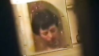 A drunken woman was fucked in the bath by a soldier