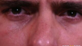 The muscular guy fucked the blonde beauty Sarah Jesse on the couch